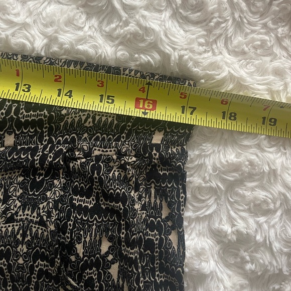 Old Money Boutique Chic Indoor/Outdoor Airy Pants Sz M - Picture 6 of 8